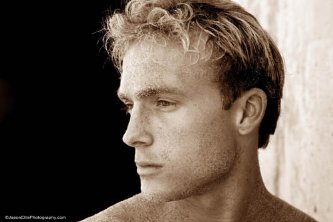 Фото - Zachary Chitwood: 333x222 / 15 Кб