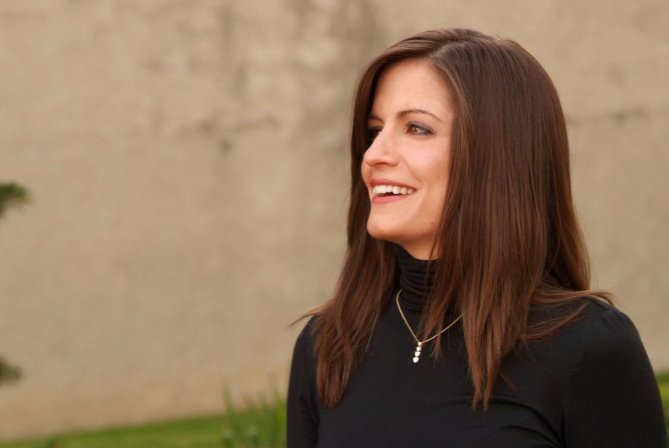 Фото - Marisa Zakaria: 669x448 / 28 Кб