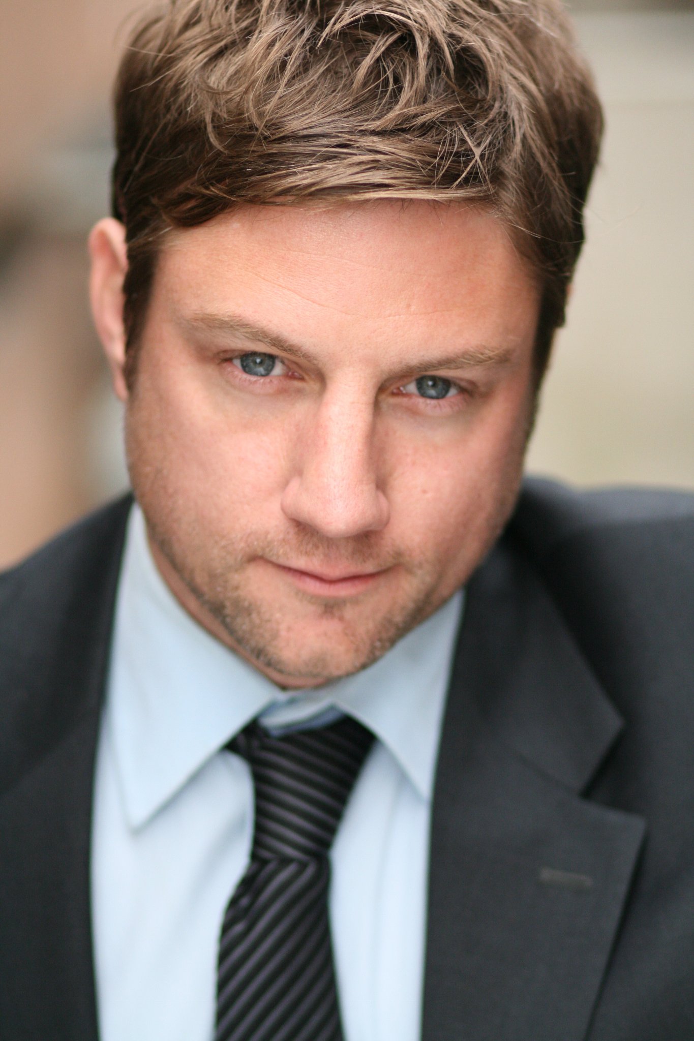 Фото - Scott Forrester: 1365x2048 / 303 Кб