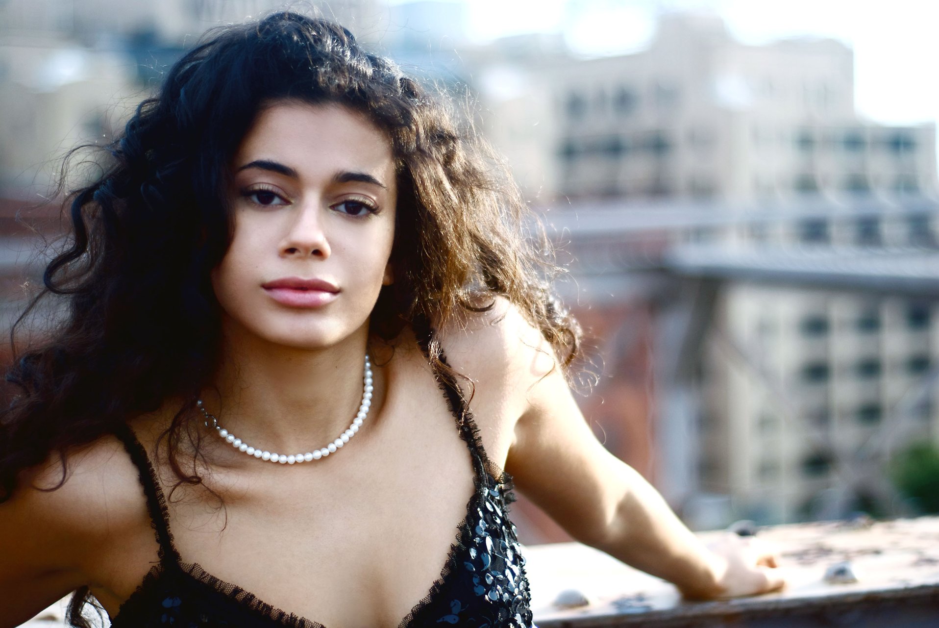 Фото - Анджелик Замбрана: 1916x1281 / 291 Кб