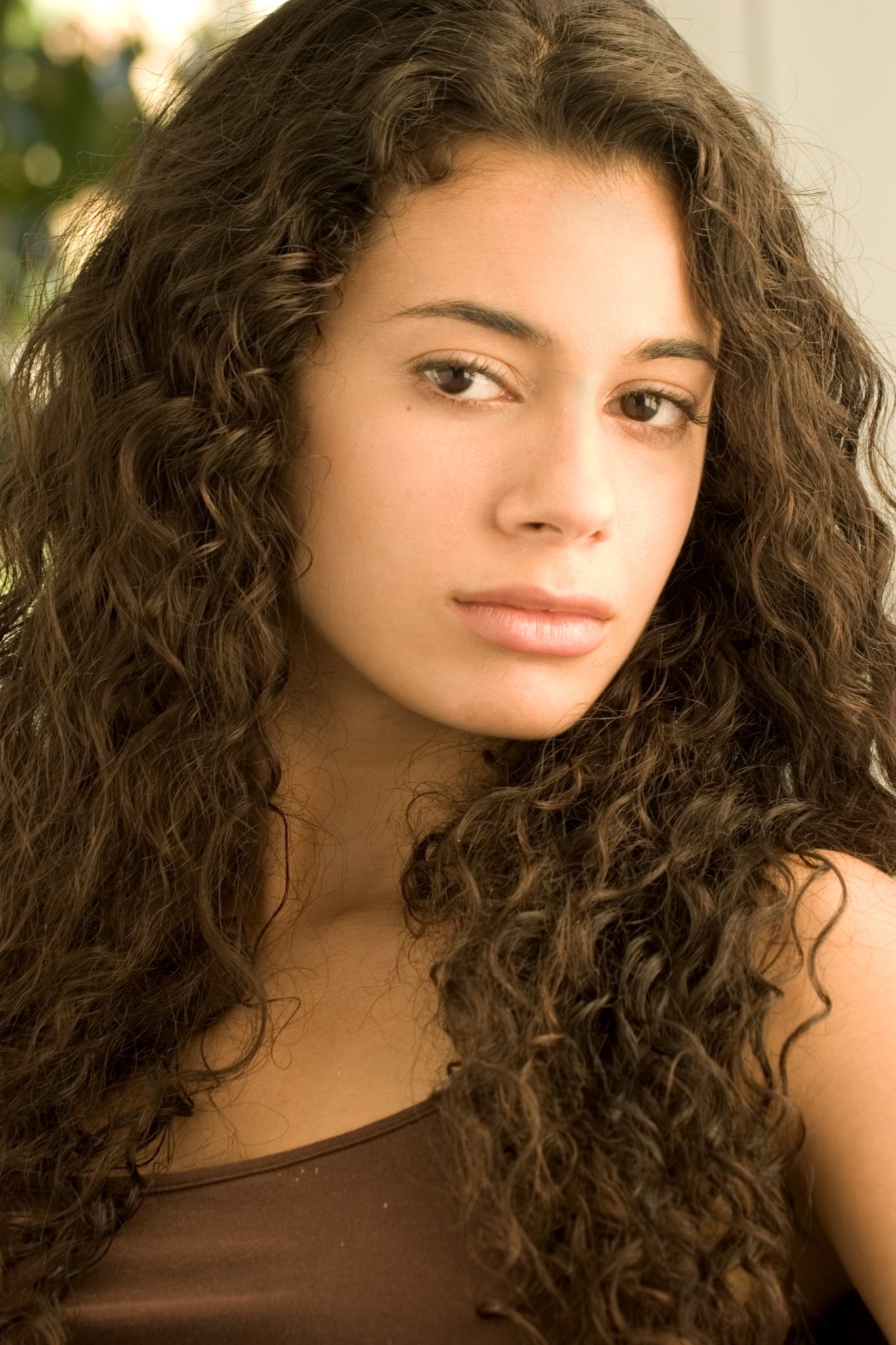 Фото - Анджелик Замбрана: 1365x2048 / 427 Кб