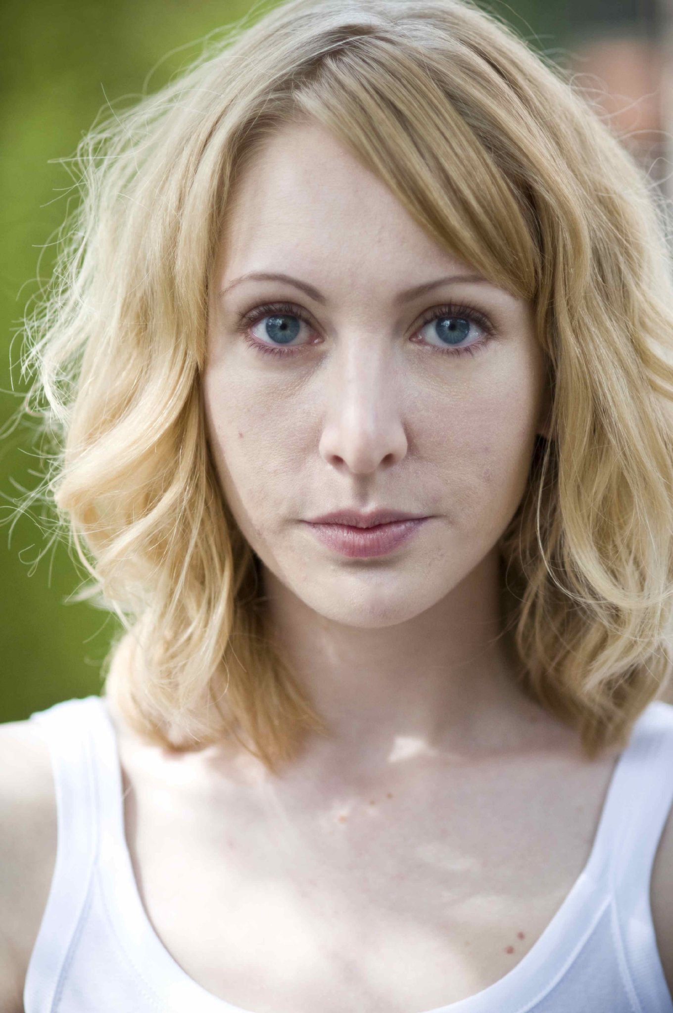 Фото - Кэролайн Болтон: 1360x2048 / 324 Кб