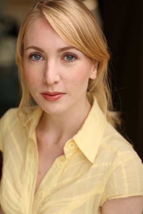 Фото - Кэролайн Болтон: 480x720 / 43 Кб