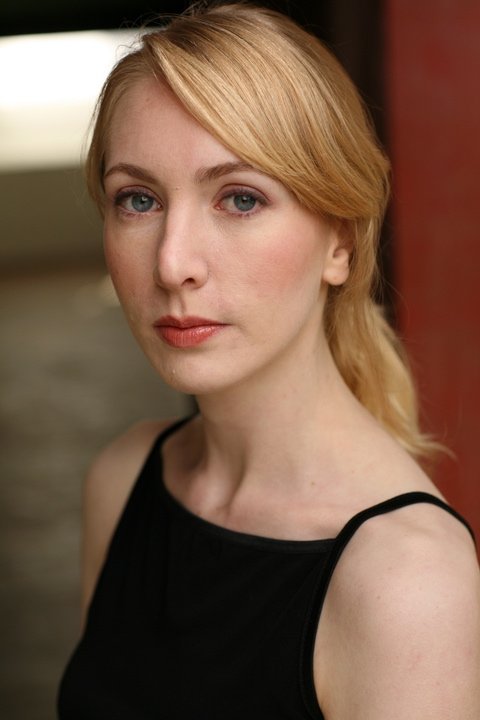 Фото - Кэролайн Болтон: 480x720 / 39 Кб