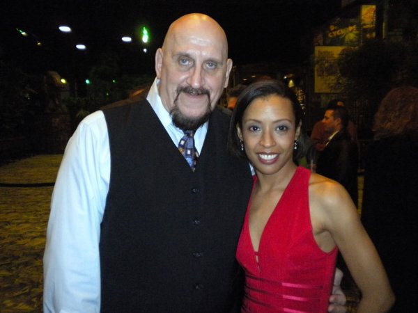 Фото - James Pusztay: 600x450 / 40 Кб