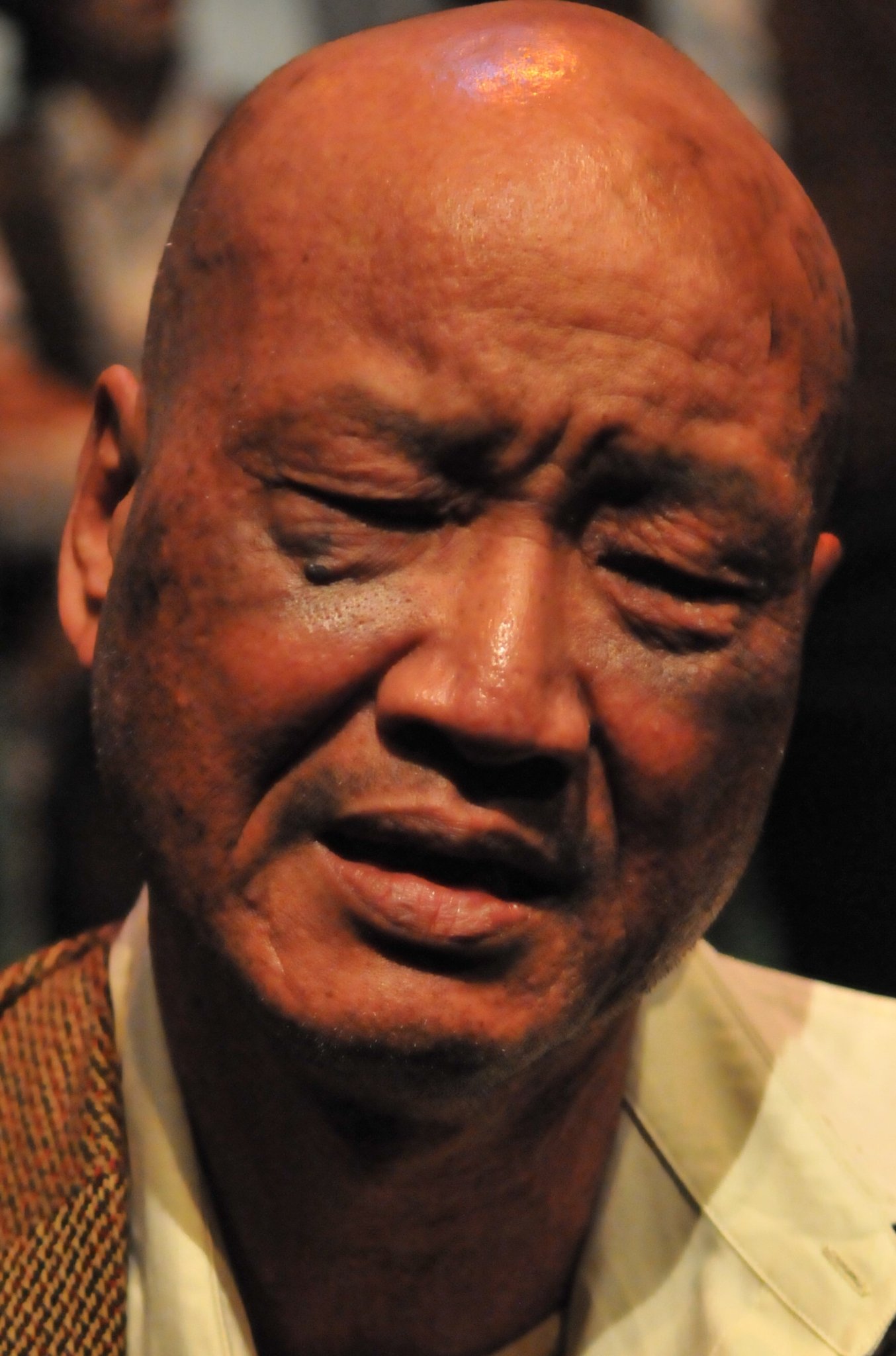 Фото - Эндрю Нг: 1354x2048 / 303 Кб