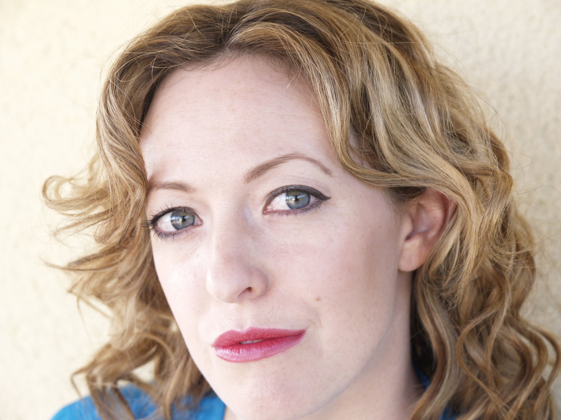 Фото - Amy Mathieson: 1920x1440 / 337 Кб