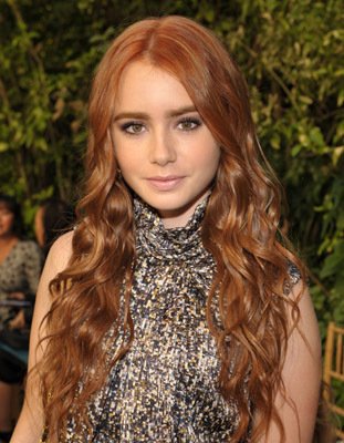 Фото - Лили Коллинз: 311x400 / 38 Кб