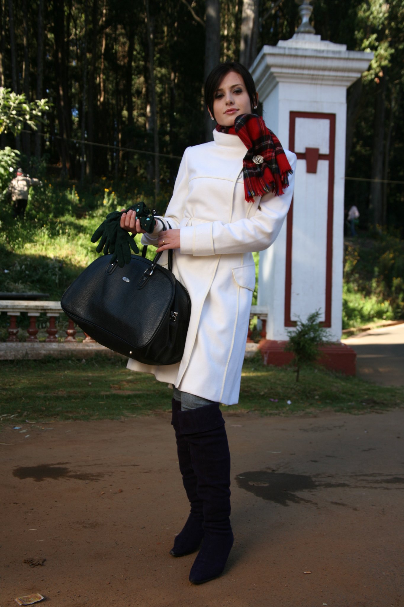 Фото - Alma Saraci: 1365x2048 / 314 Кб