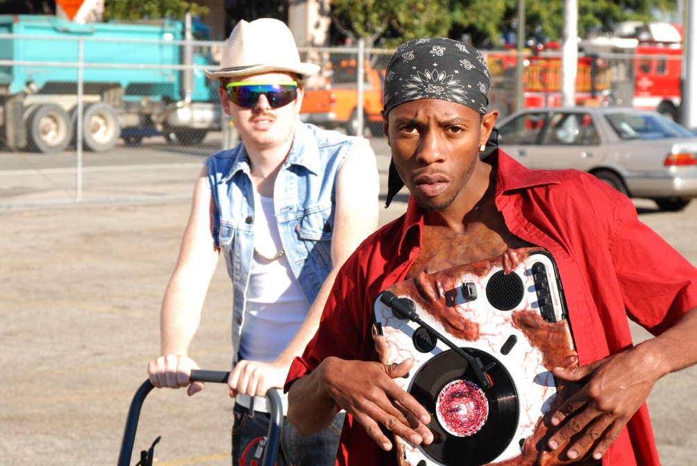 Фото - Кельвин Сайкес: 1004x672 / 139 Кб