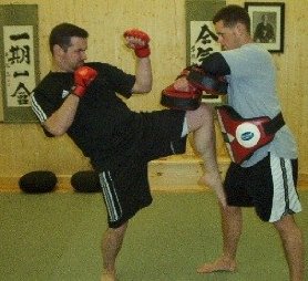 Фото - Brian Bradbury: 278x254 / 23 Кб