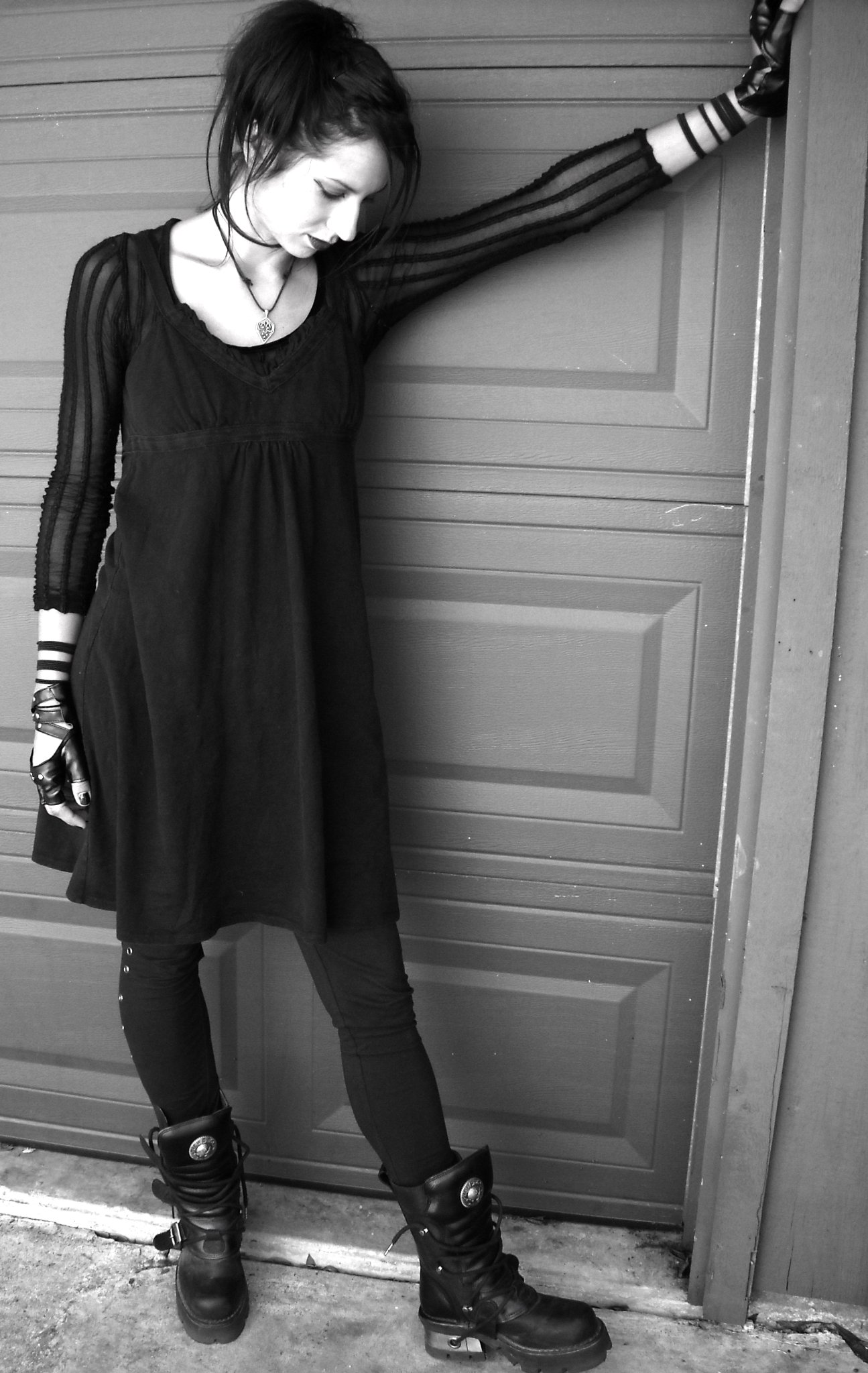 Фото - Jamie Teer: 1295x2048 / 363 Кб