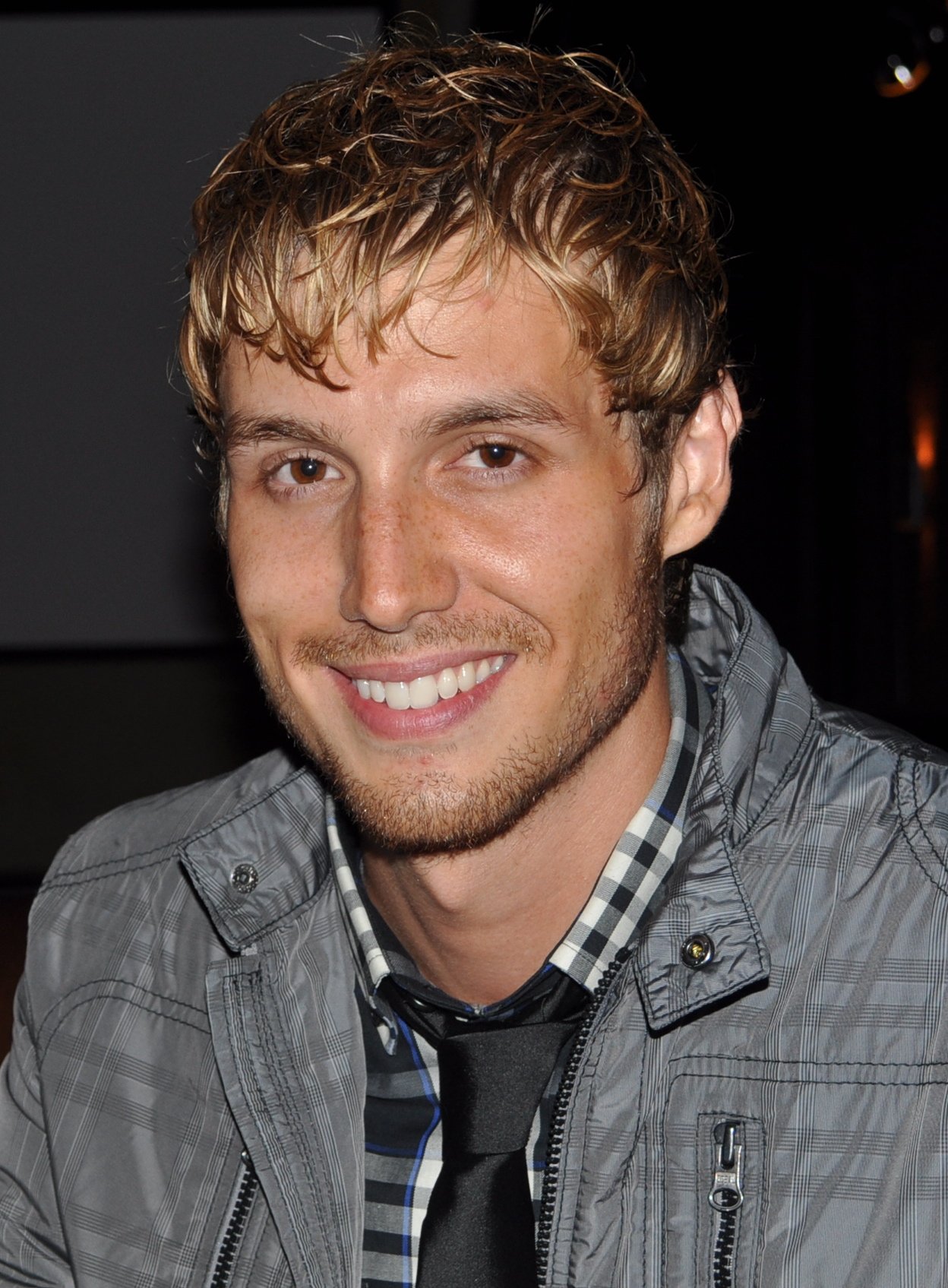 Фото - Benjamin Jeran McGinn: 1248x1695 / 346 Кб