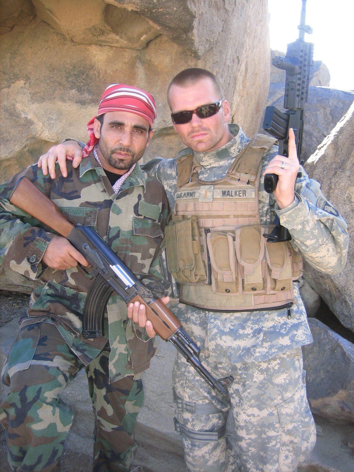 Фото - Ияд Хаджджадж: 1200x1600 / 417 Кб