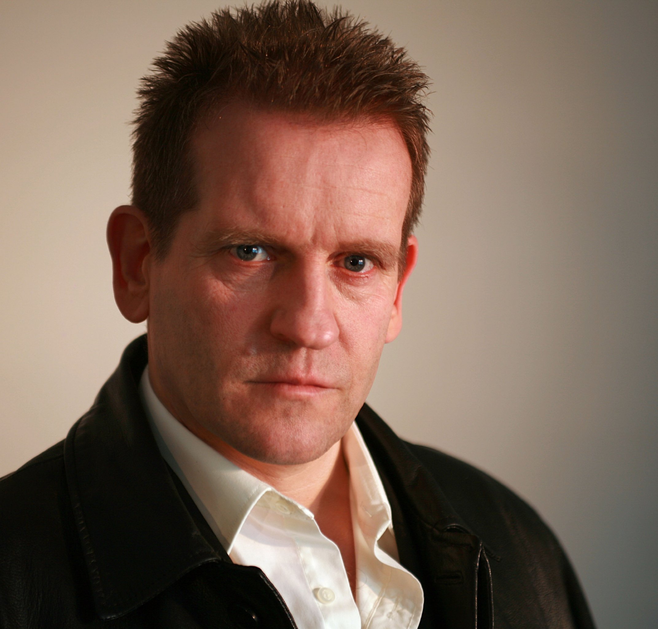 Фото - Rob Talbot: 2143x2048 / 358 Кб