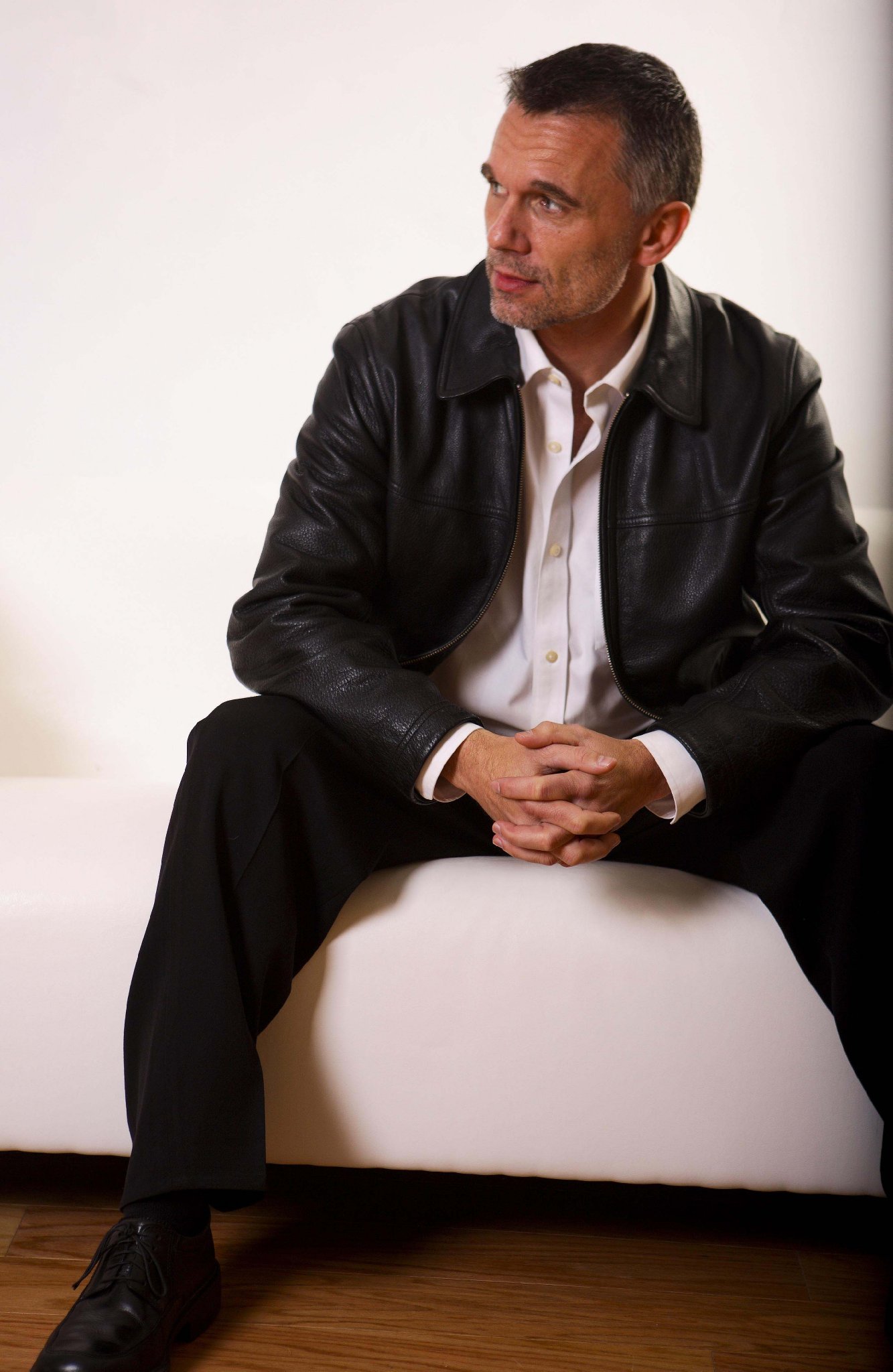 Фото - Bob Cousins: 1333x2048 / 255 Кб