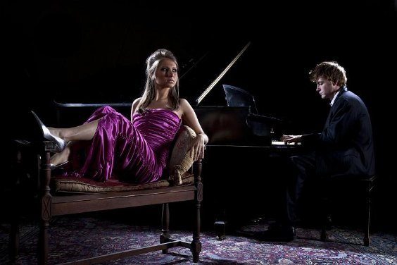 Фото - Kayla Laws: 564x376 / 34 Кб