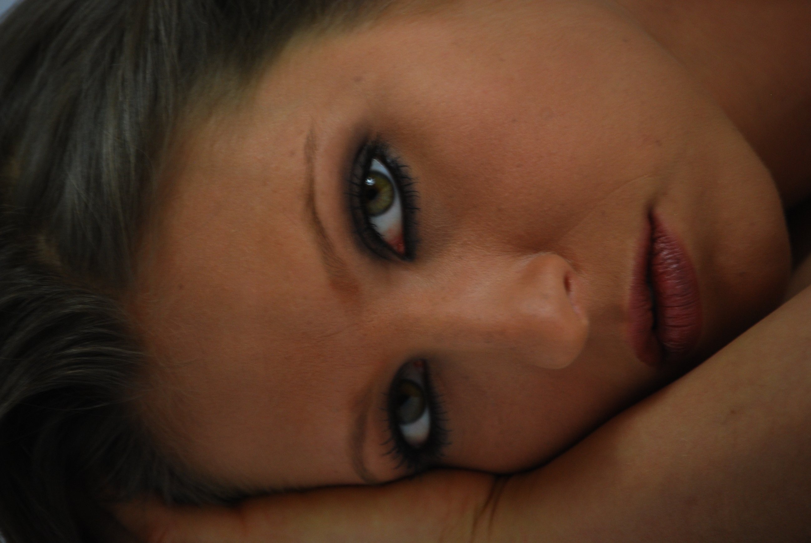 Фото - Kayla Laws: 2592x1735 / 368 Кб