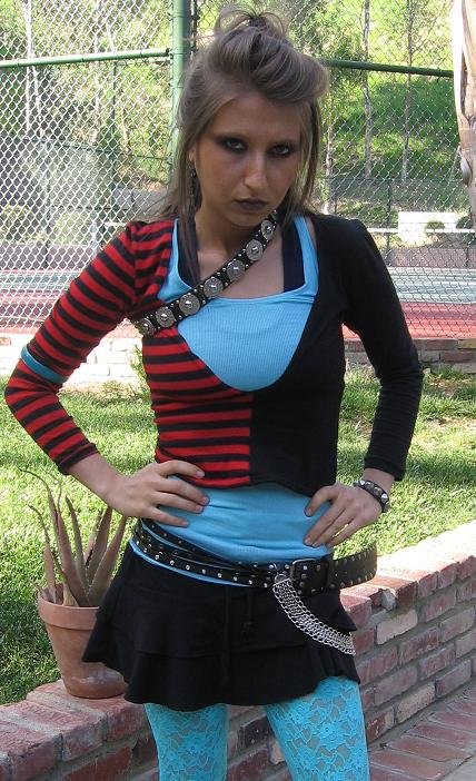 Фото - Kayla Laws: 428x702 / 109 Кб