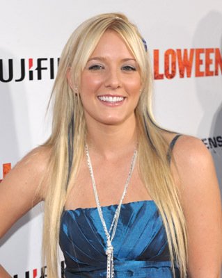 Фото - Кристен Куинтралл: 319x400 / 25 Кб