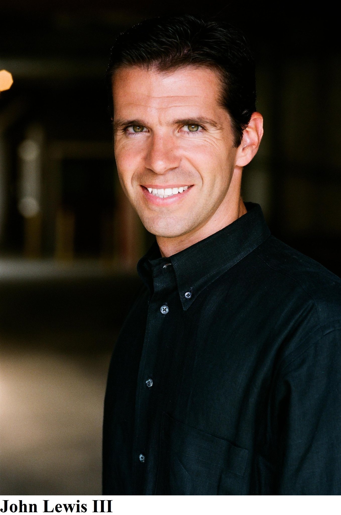 Фото - Джон Льюис III: 1358x2048 / 361 Кб