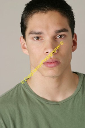 Фото - Ricky Saenz: 300x450 / 19 Кб