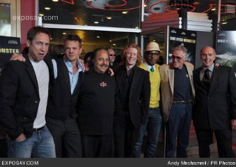 Фото - Джонни Ли: 339x239 / 21 Кб