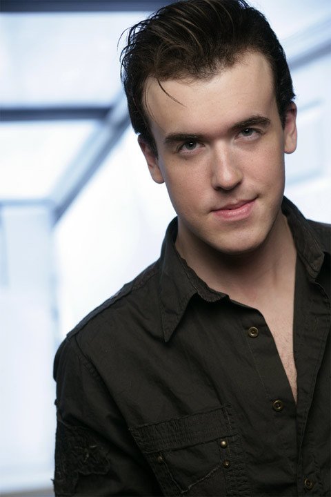 Фото - Daniel Bateman: 480x720 / 46 Кб