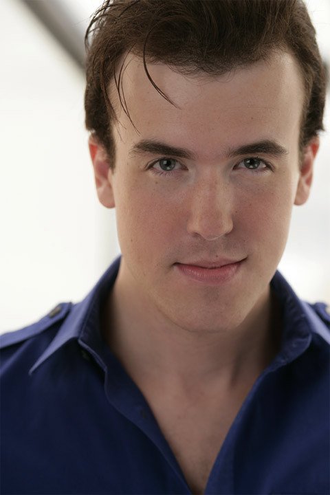 Фото - Daniel Bateman: 480x720 / 41 Кб