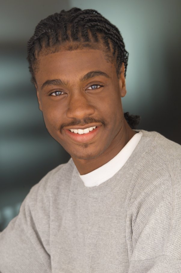 Фото - Juhahn Jones: 602x910 / 72 Кб