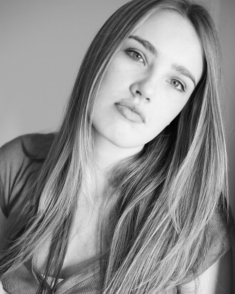 Фото - Кэссиди Гард: 483x604 / 70 Кб