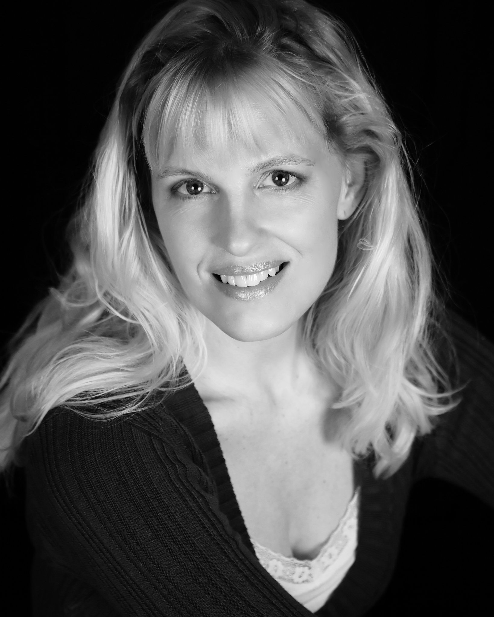 Фото - Lisa J. Mader: 1638x2048 / 325 Кб