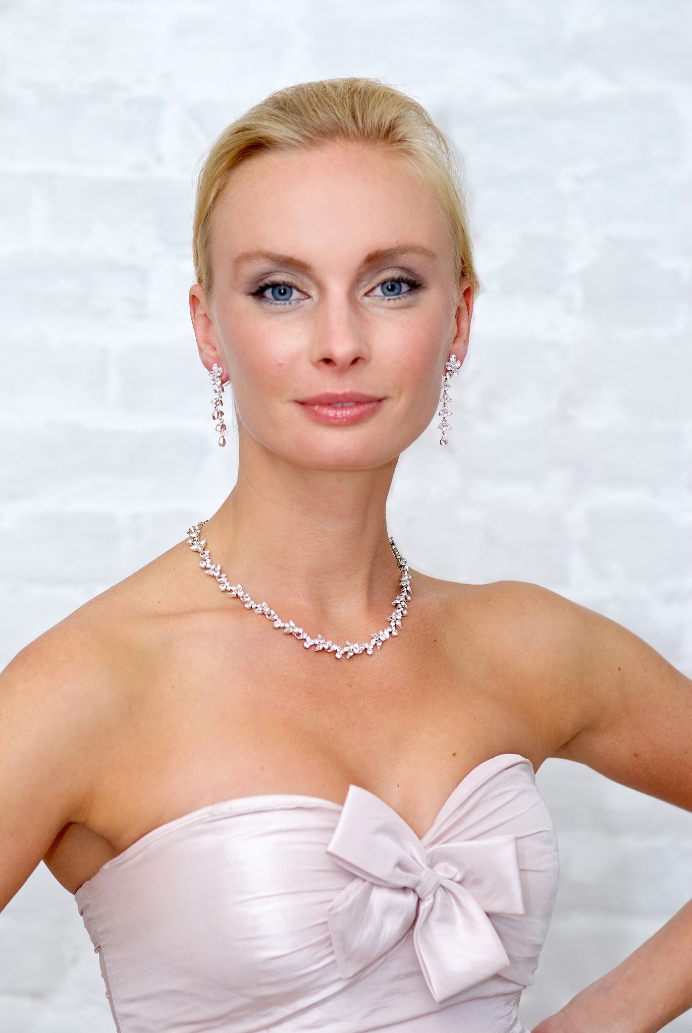 Фото - Айя Терауда: 1371x2048 / 244 Кб