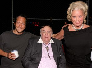 Фото - Роб Шнайдер: 296x219 / 14 Кб