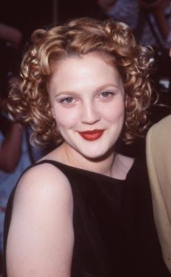 Фото - Дрю Бэрримор: 247x400 / 17 Кб