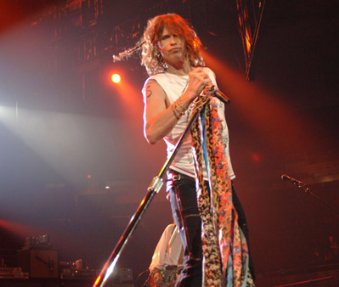 Фото - Аэросмит: 339x287 / 18 Кб