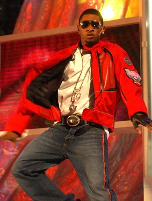 Фото - Ашер Рэймонд: 303x400 / 31 Кб