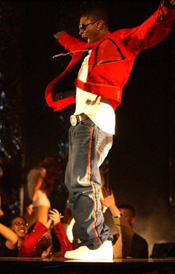 Фото - Ашер Рэймонд: 255x400 / 23 Кб