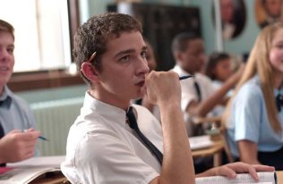 Фото - Шайа ЛаБаф: 316x206 / 16 Кб