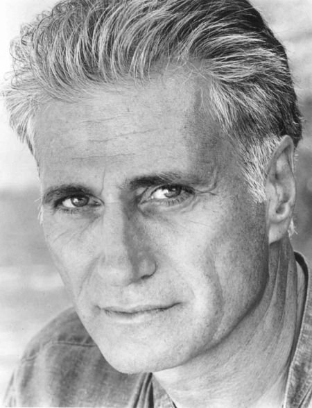 Фото - Джозеф Кортезе: 450x588 / 55 Кб