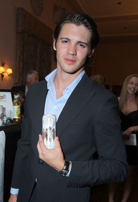 Фото - Стивен Р. МакКуин: 275x400 / 18 Кб