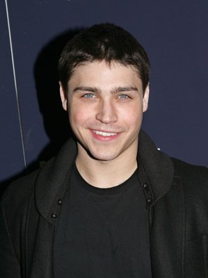 Фото - Логан Хаффман: 299x400 / 16 Кб