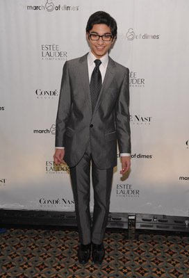 Фото - Марк Инделикато: 272x400 / 20 Кб