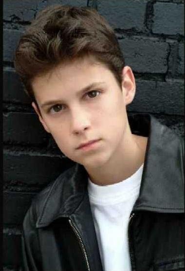 Фото - Кен Бауманн: 380x557 / 33 Кб