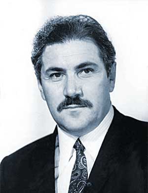 Фото - Григорий Чухрай: 300x390 / 11.29 Кб