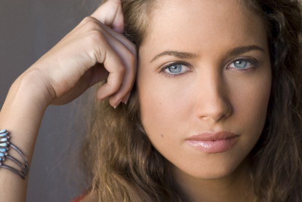 Фото - Майара Уолш: 600x402 / 35 Кб