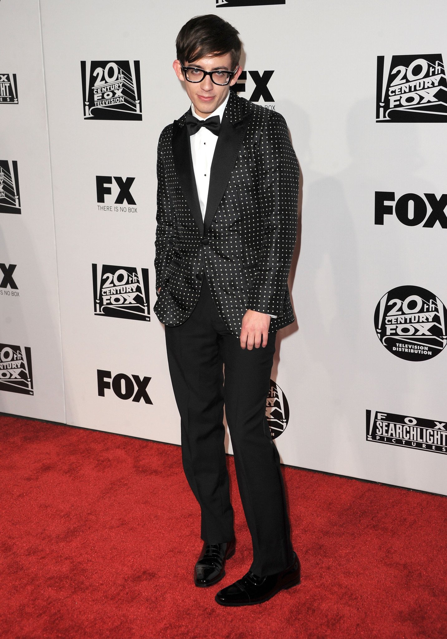 Фото - Кевин МакХэйл: 1434x2048 / 512 Кб