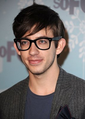 Фото - Кевин МакХэйл: 287x400 / 22 Кб