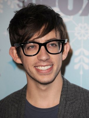 Фото - Кевин МакХэйл: 304x400 / 22 Кб