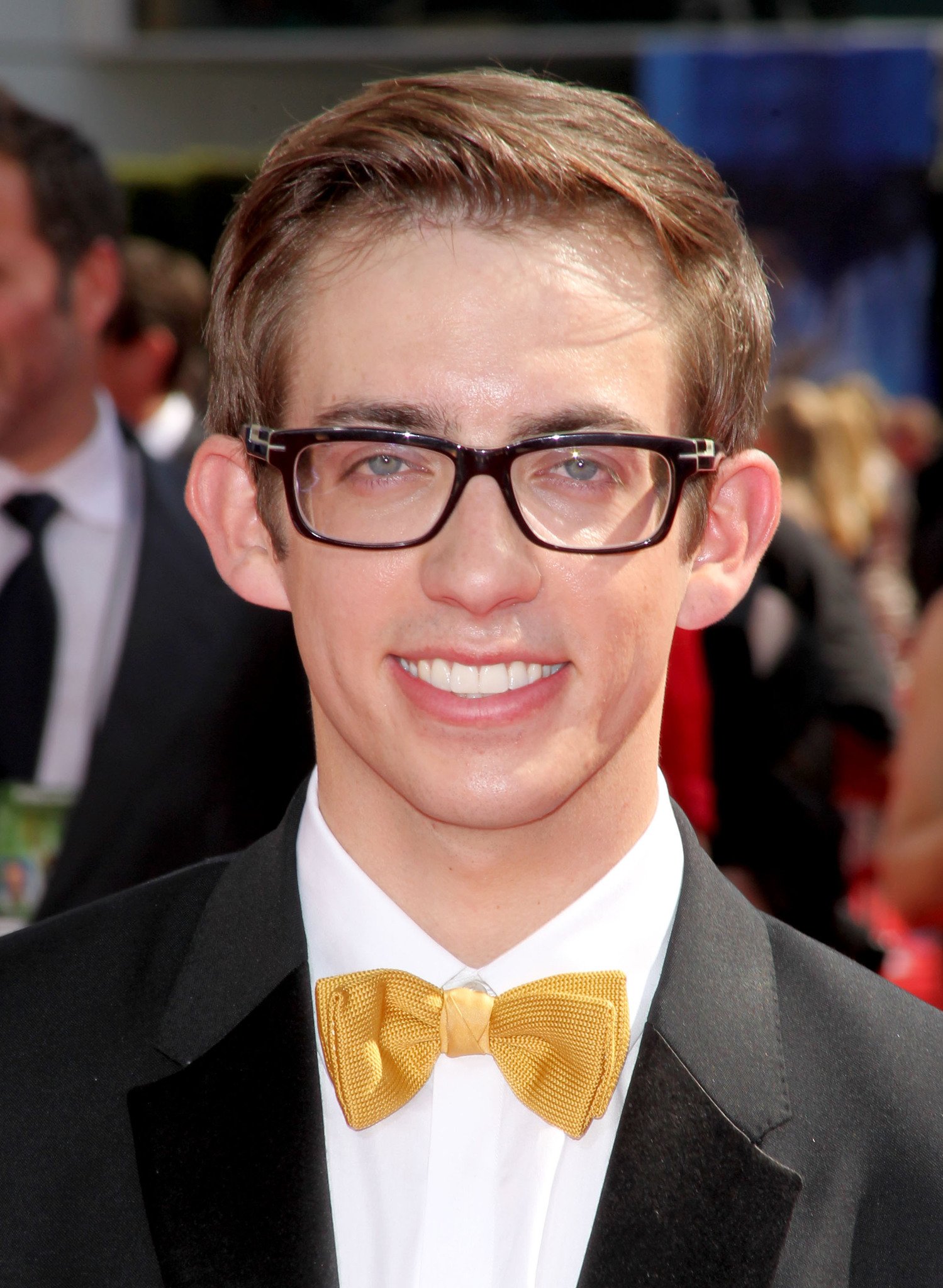 Фото - Кевин МакХэйл: 1499x2048 / 433 Кб